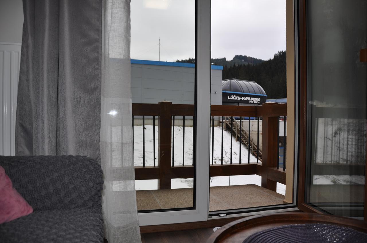 Apartman 14 Lucky Demaenovska Dolina Exterior foto